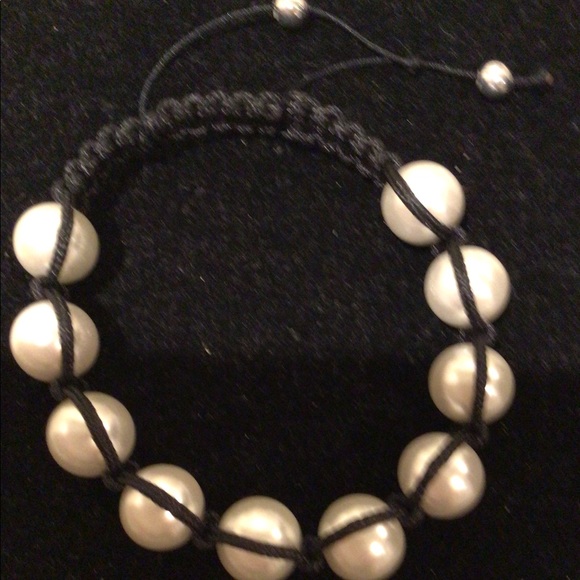 🛍2 for $40 NWOT white large pearl shamballa bracelet - Picture 3 of 3